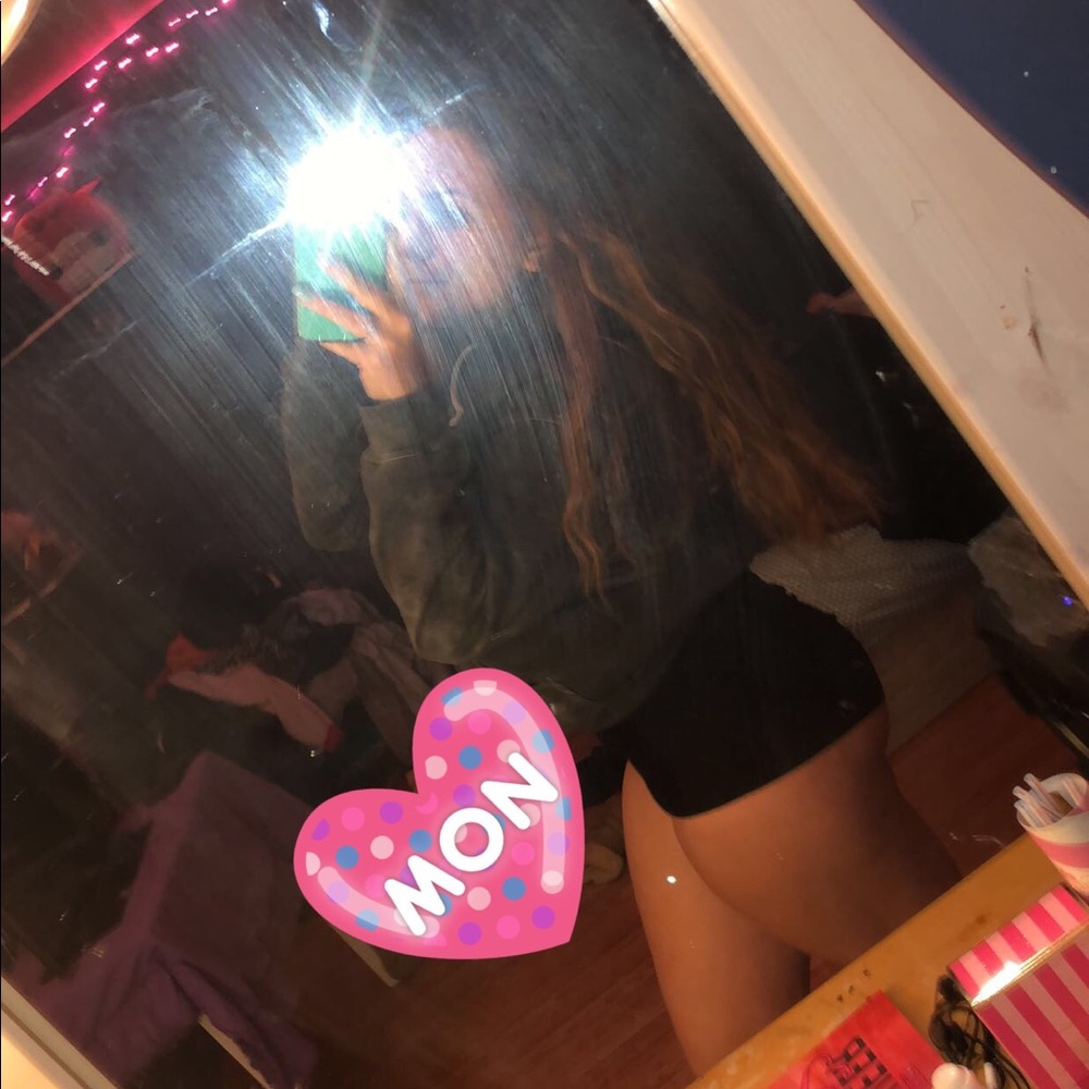 Meet your Posher, Nickyy